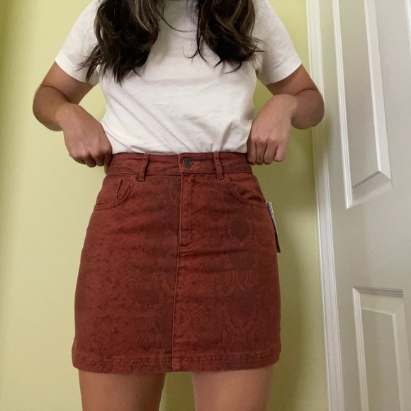 Urban Outfitters Dresses & Skirts - Urban Outfitters Rust Snake Skin Pattern Denim Skirt